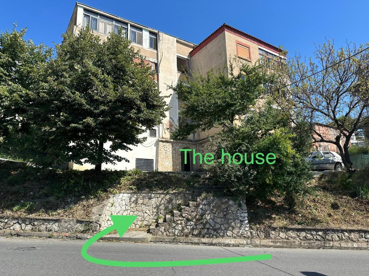 Hotel Hoxha House Krujë Exteriér fotografie